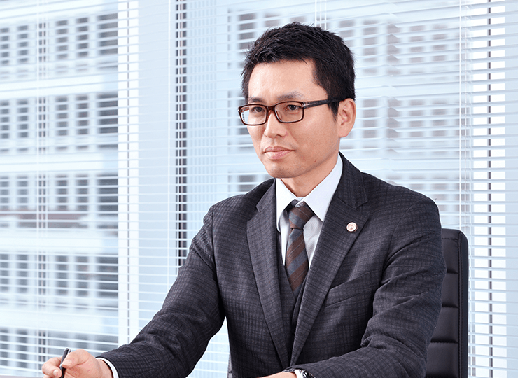 所長 弁護士 井本 敬善